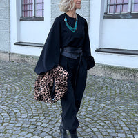 BLOUSE CLAIRE "BLACK"    SALE ITEMS CAN NOT BE RETURNED OR EXCHANGED