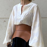 BLOUSE CLAIRE "ECRU EMBROIDERY"    SALE ITEMS CAN NOT BE RETURNED OR EXCHANGED