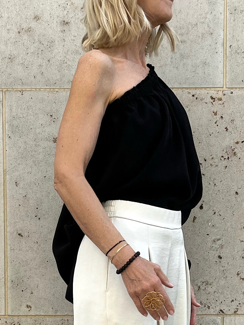 BLOUSE PIA ONE-SHOULDER 